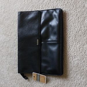 Fossil Courier Case